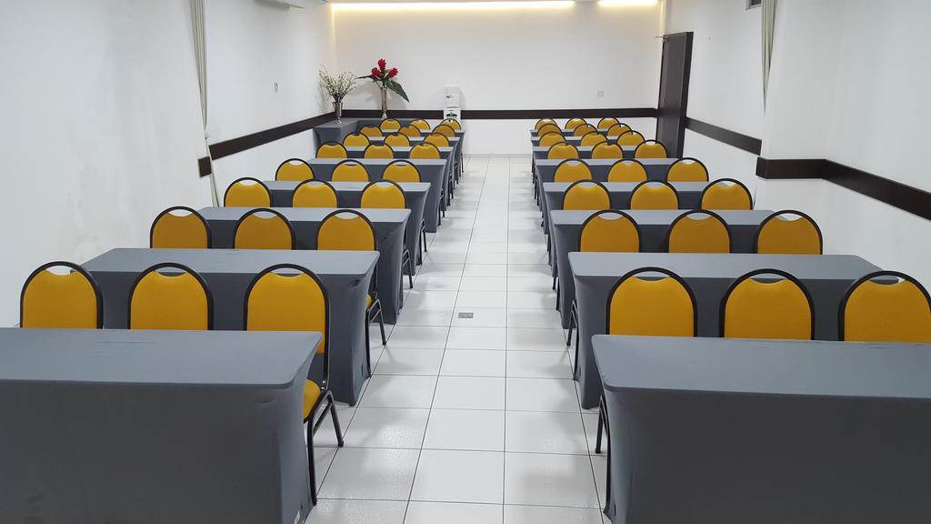 Hotel Sansaed Cuiabá Buitenkant foto