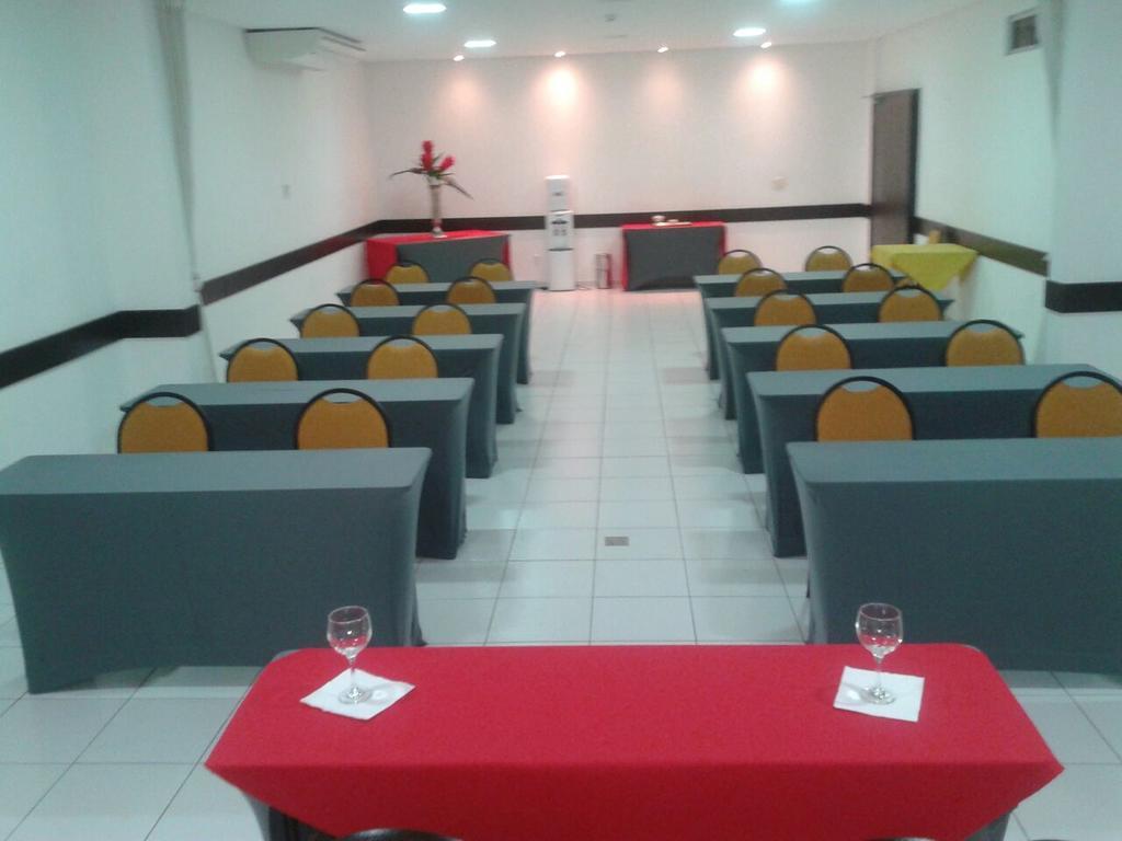 Hotel Sansaed Cuiabá Buitenkant foto